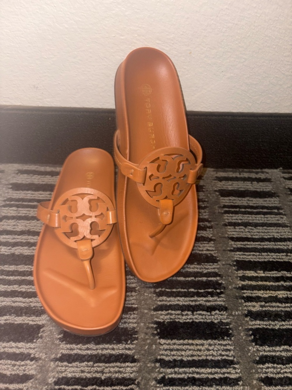 Tory Burch Miller Cloud sandals - Picture 6 of 14